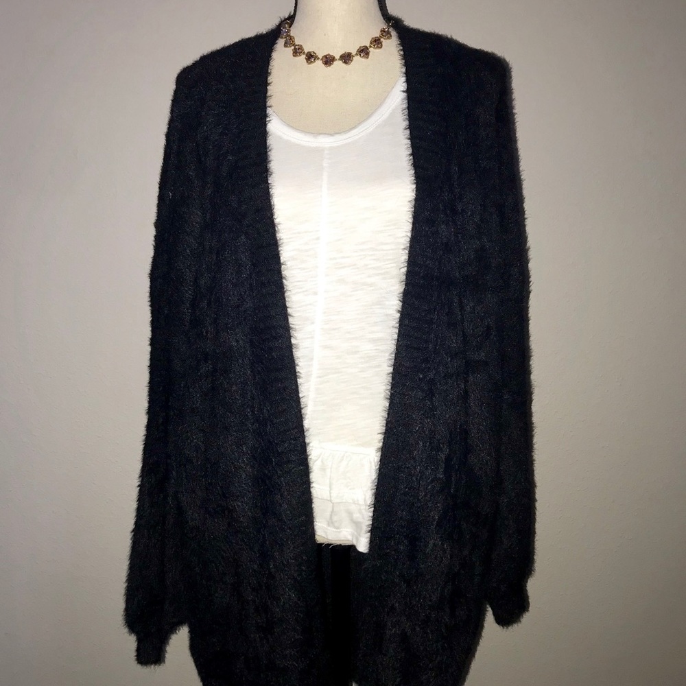 Fuzzy Open Cardigan in Black